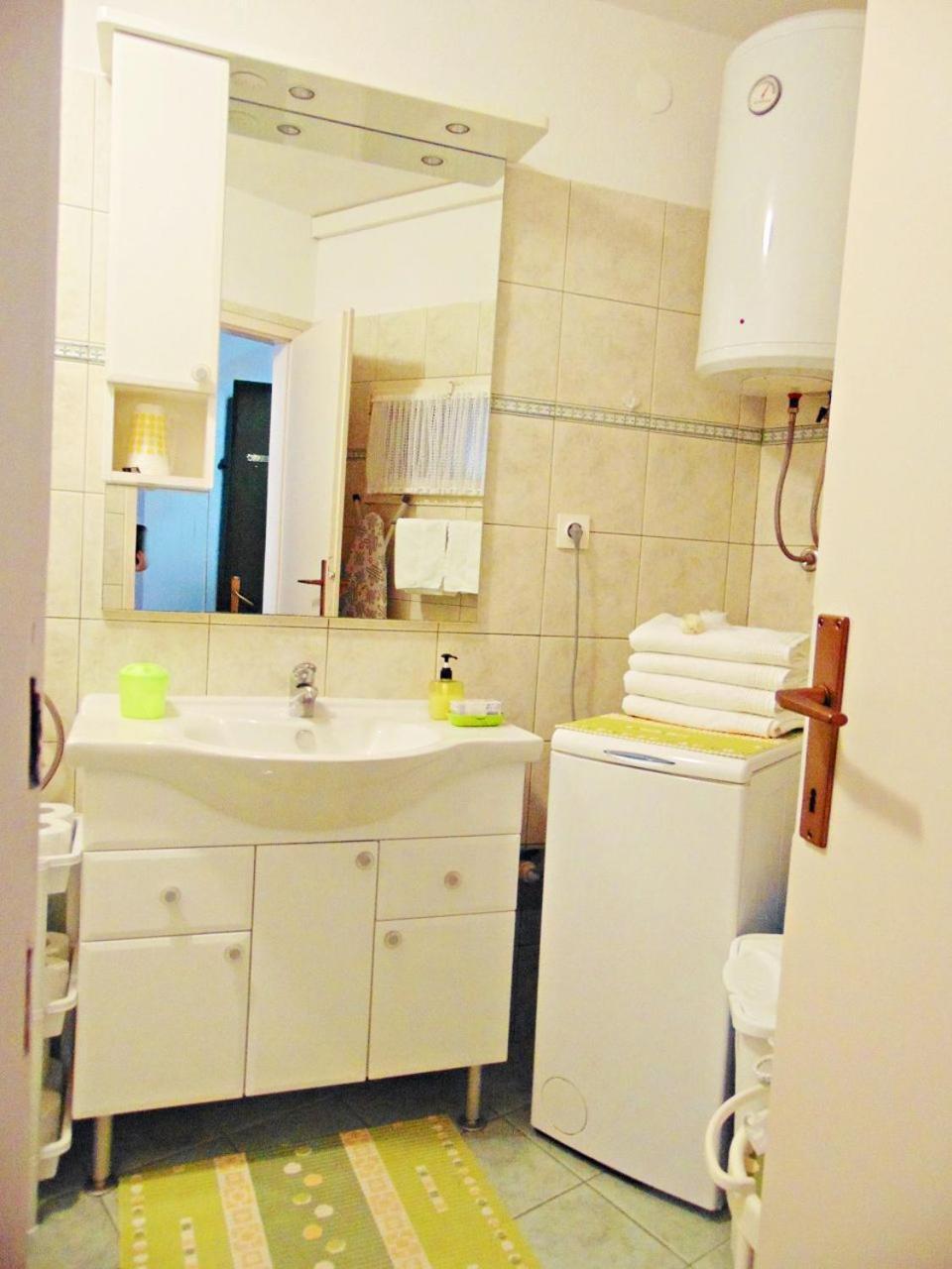 Apartment Nedjeljka Postira Buitenkant foto
